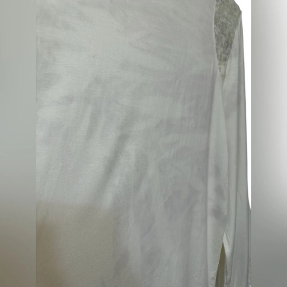 LAUNDRY BY SHELLI SEGAL white long Sleeves Knit Top lace shoulder NWT - Picture 3 of 8